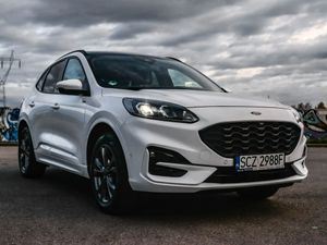 Ford Kuga III 2.5P PHEV FWD ST-Line X 2022