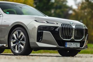 BMW 7 Series G70 740d xDrive sport 2023