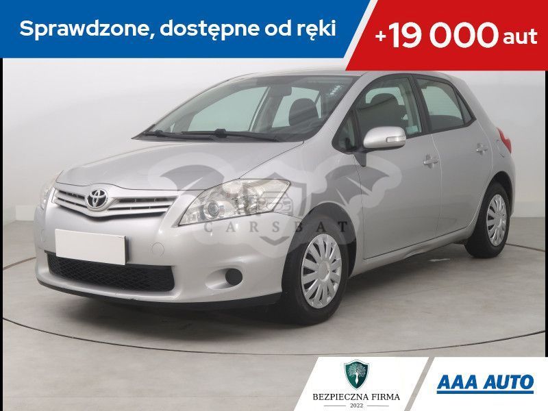 Toyota Auris II 2012