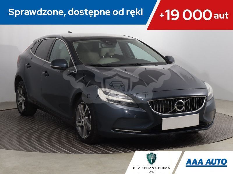 Volvo V40 II 2016