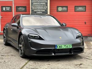 Porsche Taycan GTS Sport Turismo 2023