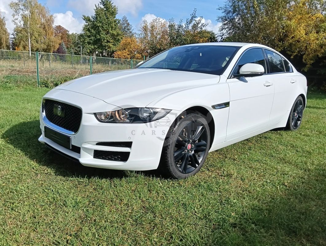 Jaguar XE 2.0 D AWD Prestige 2015