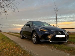 Lexus IS III 200t / 300 Elegance 2018