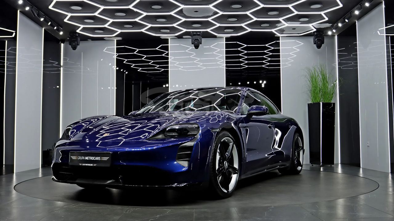 Porsche Taycan Turbo Sport Turismo 2022