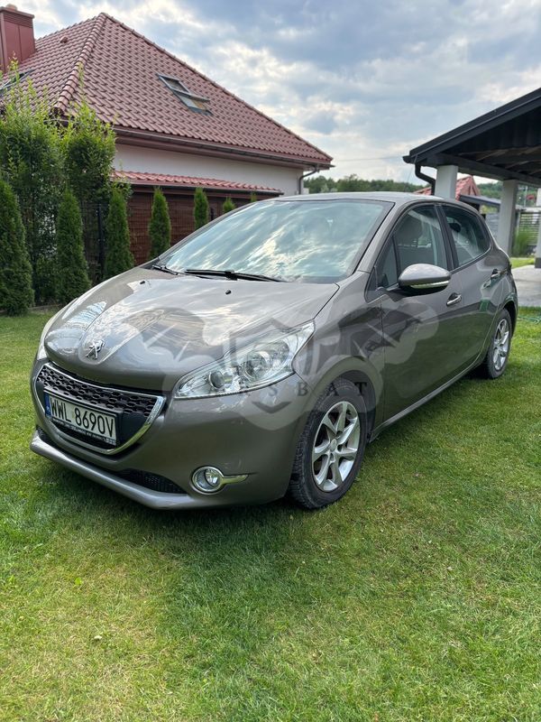 Peugeot 208 I 2012