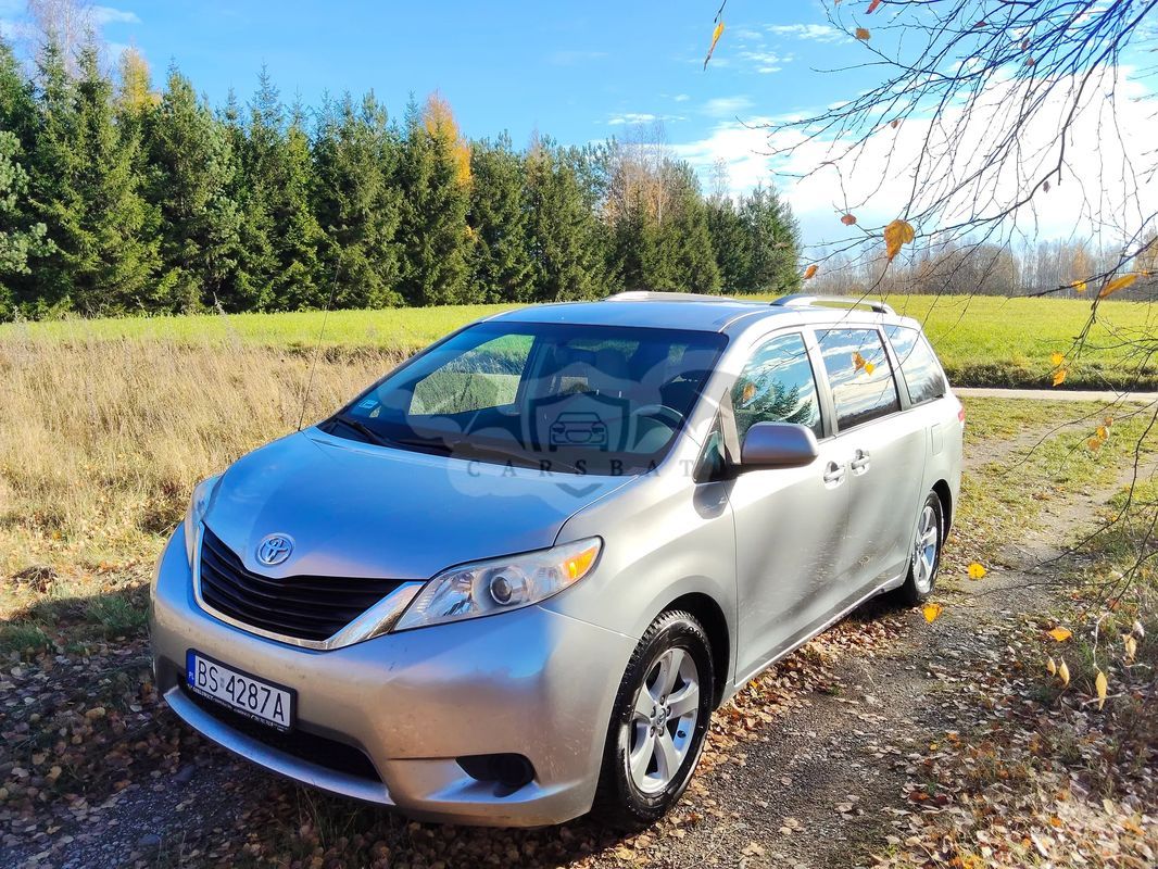 Toyota Sienna 3.5 V6 2013