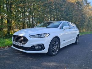 Ford Mondeo Mk5 Turnier 2.0 Ti-VCT Hybrid Titanium 2019
