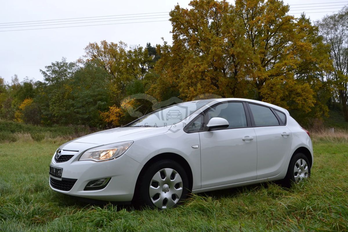 Opel Astra H 1.4 EcoFLEX Design Edition 2011