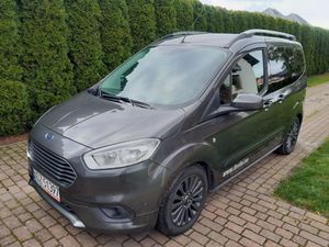 Ford Tourneo Courier 1.5 TDCi Titanium 2022