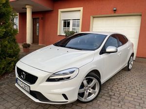 Volvo V40 II T3 Drive-E R-Design Kinetic 2017