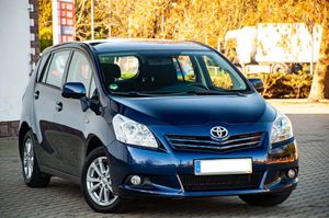 Toyota Verso 1.8 5-Sitzer Executive 2011