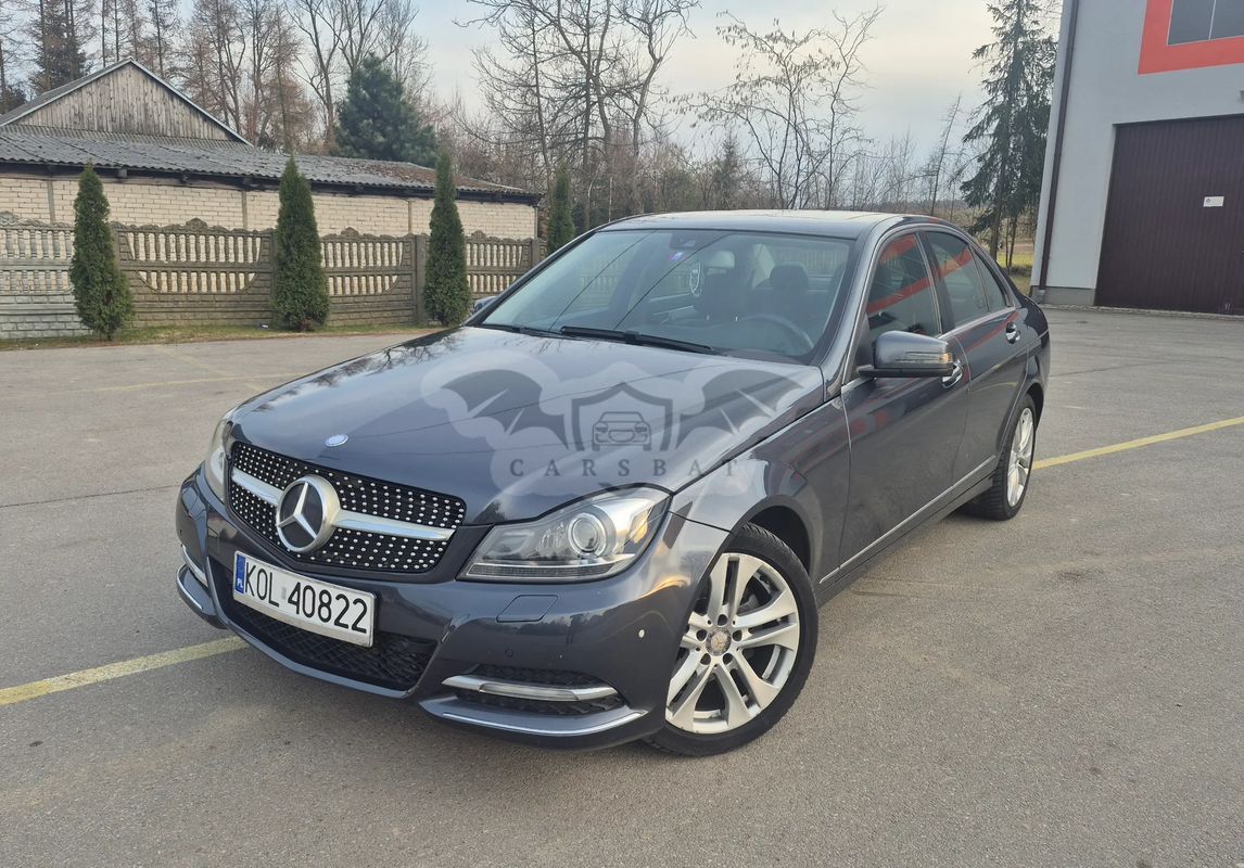 Mercedes-Benz C W204 180 T (BlueEFFICIENCY) 7G-TRONIC Avantgarde 2013