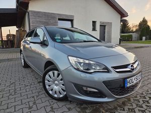 Opel Astra J 1.4 Turbo Design Edition 2015