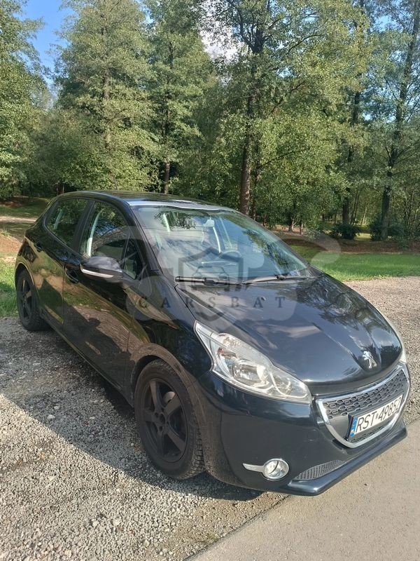 Peugeot 208 I 2015