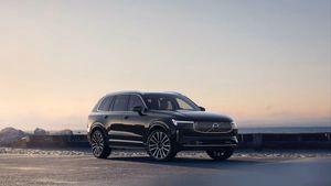 Volvo XC90 II B5 B AWD Ultra Bright 7os 2025