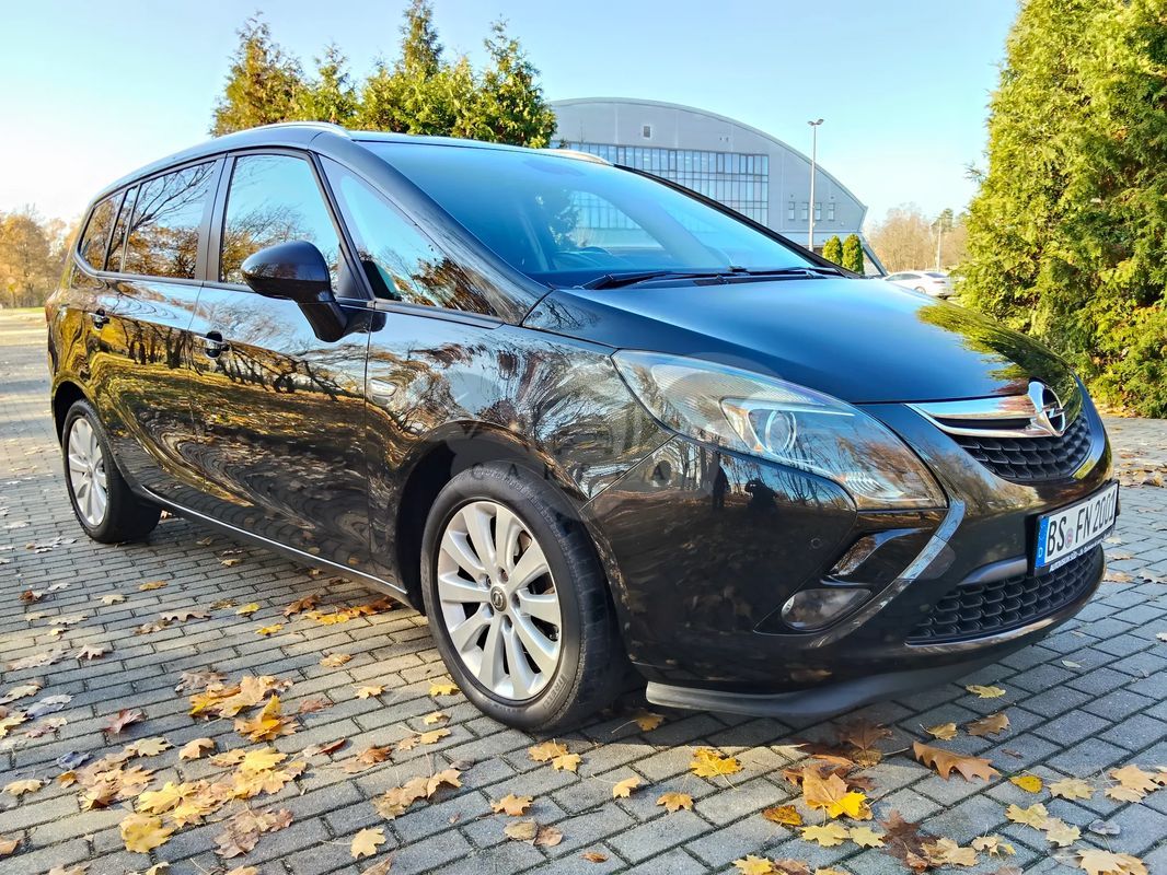 Opel Zafira C 2016