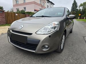 Renault Clio III 1.2 16V 75 Expression 2011