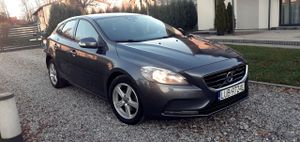 Volvo V40 II D2 Momentum 2013