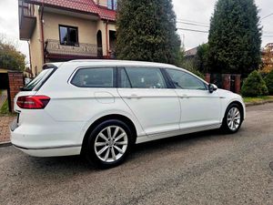 Volkswagen Passat B8 Variant 2.0 TDI SCR 4Motion DSG Highline 2015