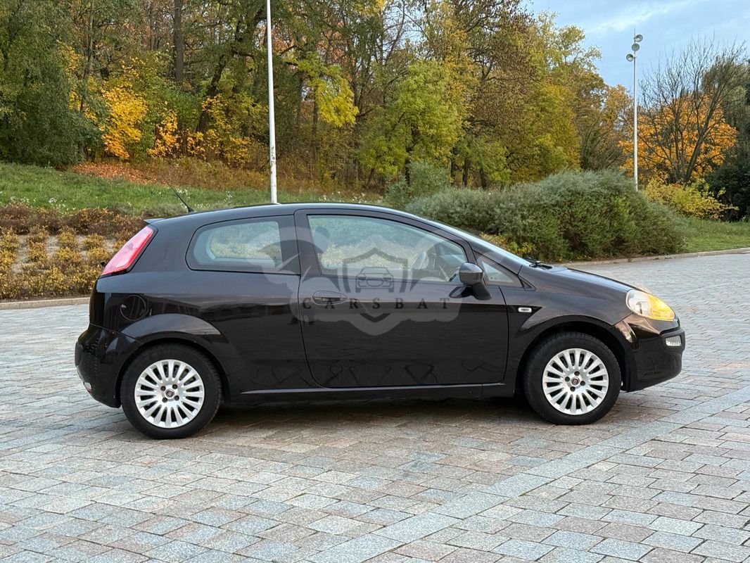 Fiat Punto 1.4 8V Dynamic 2011