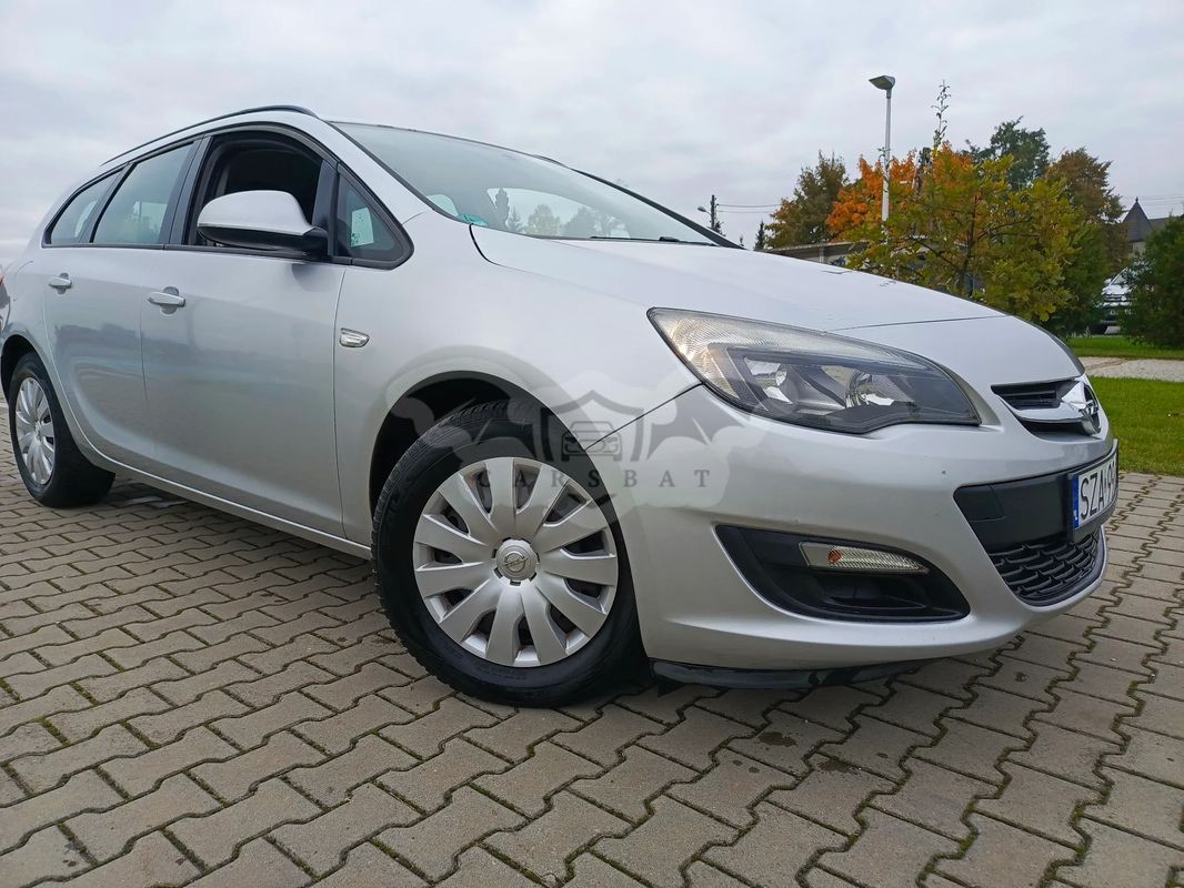 Opel Astra J 1.7 CDTI DPF Sports Tourer 2012
