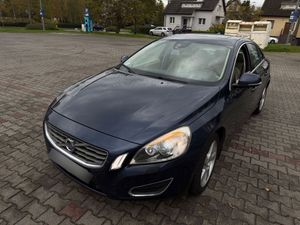 Volvo S60 II D3 Geartronic Kinetic 2011