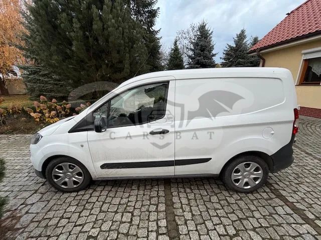 Ford Transit Courier 2020