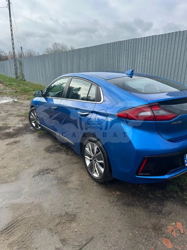 Hyundai IONIQ hybrid Platinum 2016