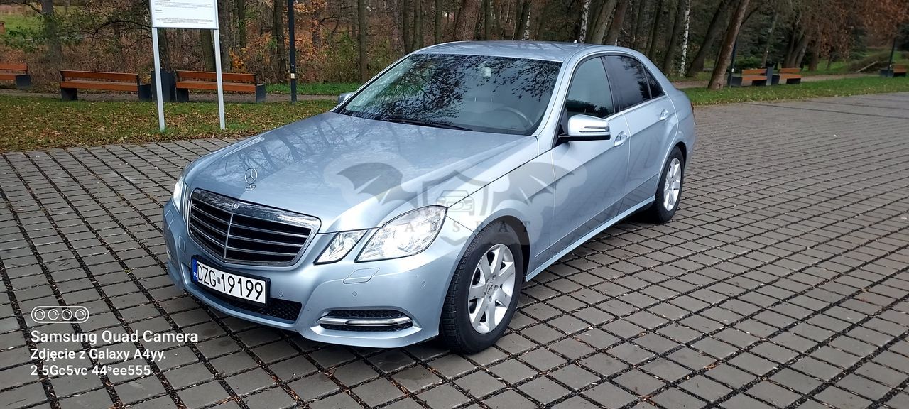 Mercedes-Benz E W212/W207 220 BlueTEC 7G-TRONIC Avantgarde 2013
