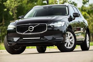 Volvo XC60 II D4 Momentum Pro 2019