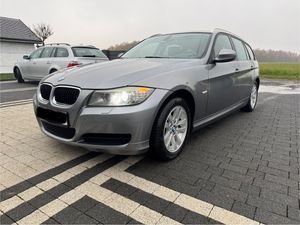 BMW 3 Series E90/E91/E92/E93 316d Touring Advantage 2011