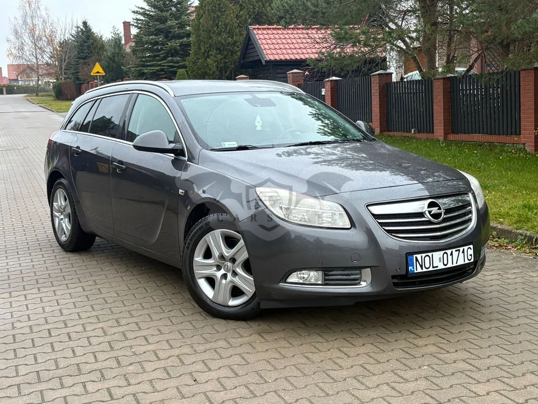 Opel Insignia A 2011