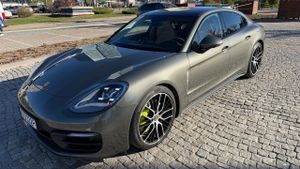 Porsche Panamera 4 Platinum Edition 2022