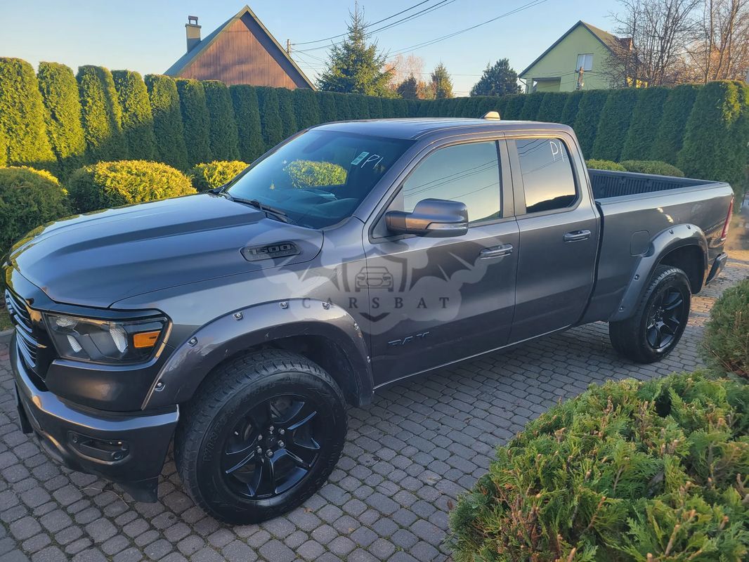 RAM 1500 Crew Cab Shortbed Bighorn 2020