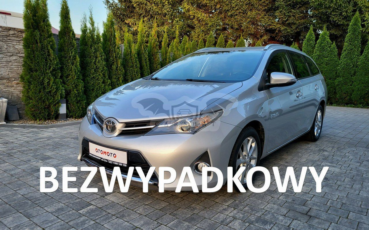 Toyota Auris II 2013
