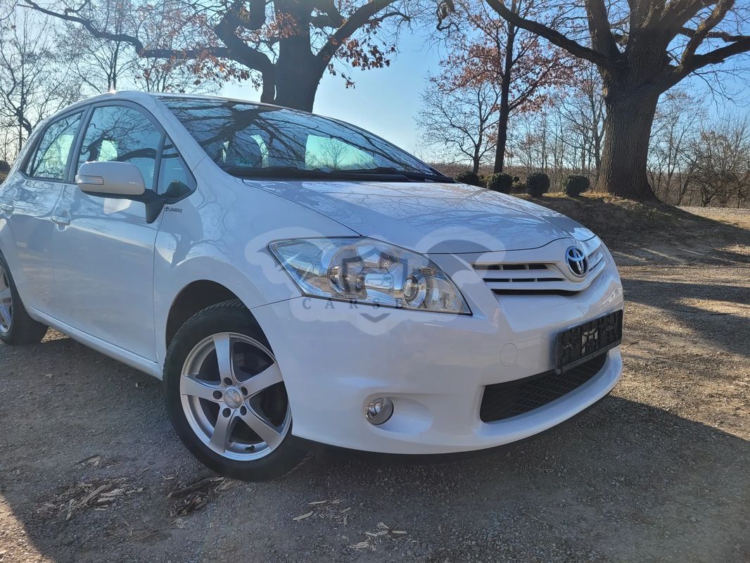 Toyota Auris I 1.33 VVT-i Luna 2012