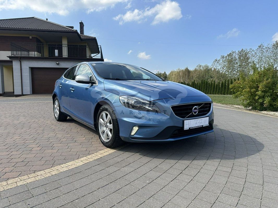 Volvo V40 II 2015