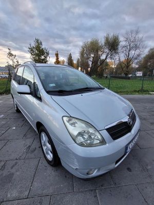 Toyota Corolla Verso 2.0 D-4D 2004