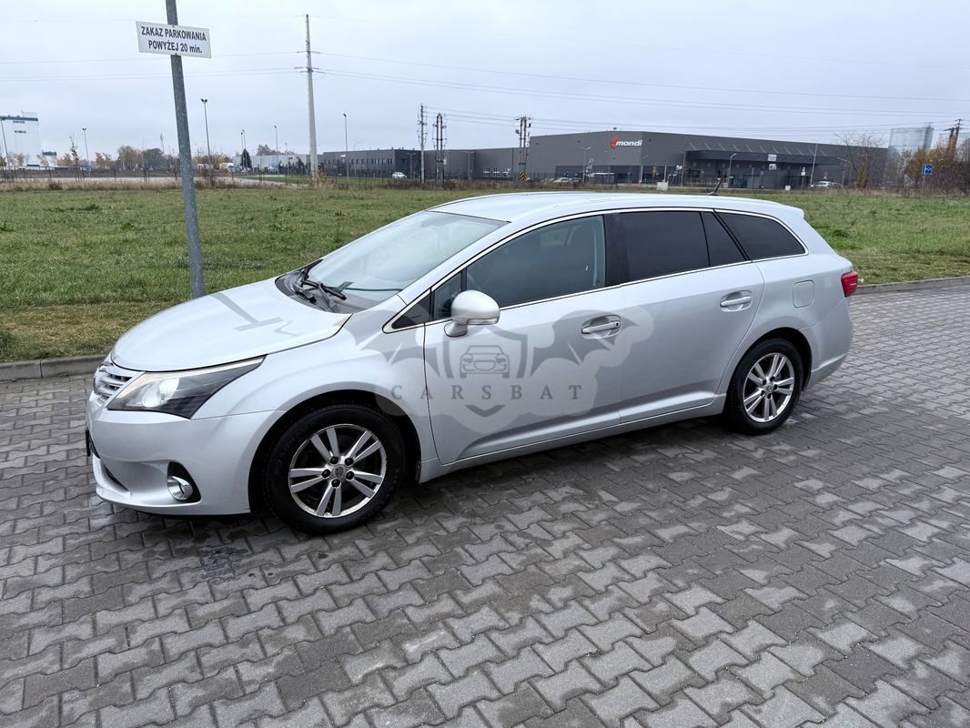 Toyota Avensis III 2.0 D-4D Premium 2012