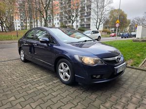 Honda Civic VIII Hybrid 1.3i-DSI i-VTEC IMA CVT 2010