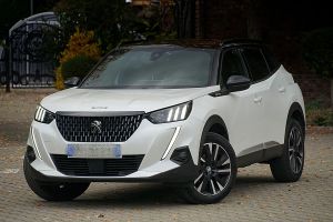 Peugeot 2008 II 1.2 PureTech GT Line S&S 2020