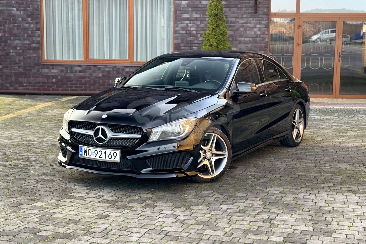Mercedes-Benz CLA I 180 7G-DCT AMG Line 2015
