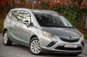 Opel Zafira C 1.4 T Cosmo 2012
