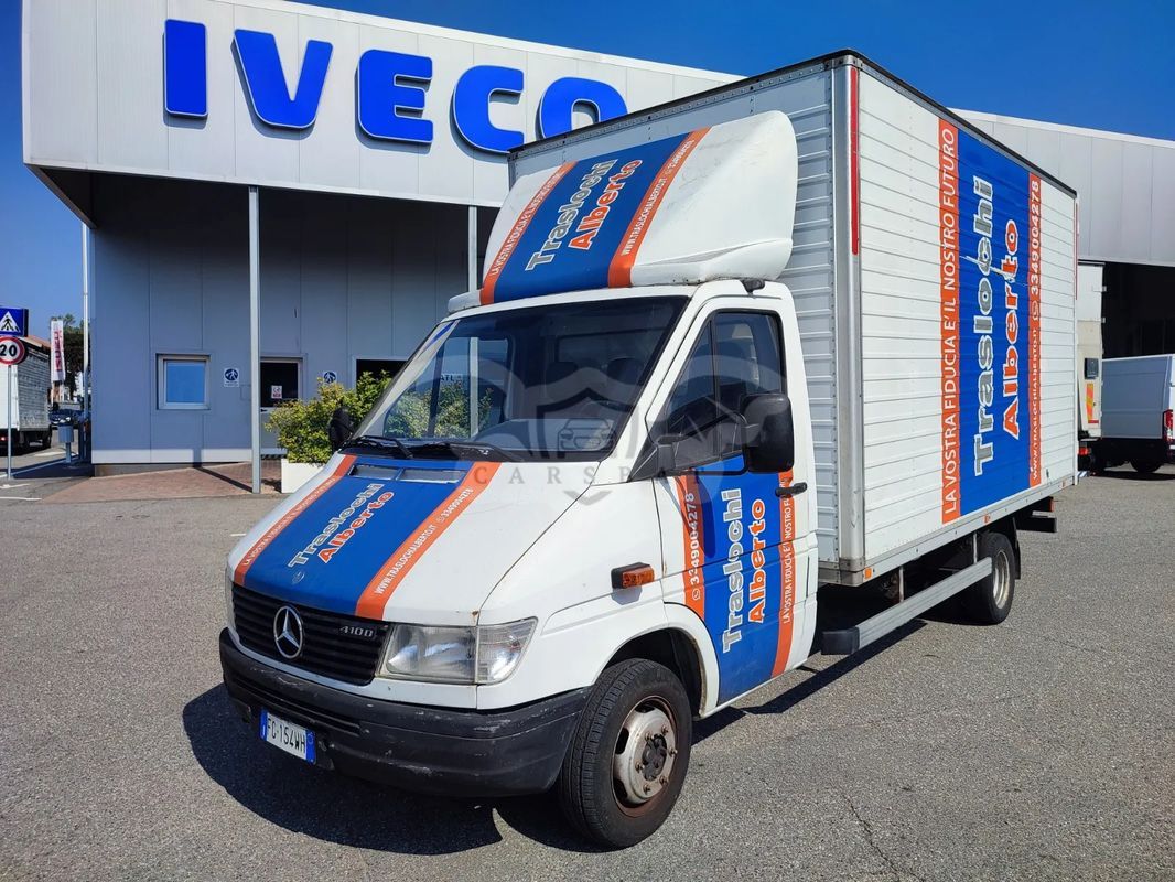 Mercedes-Benz Sprinter 2000