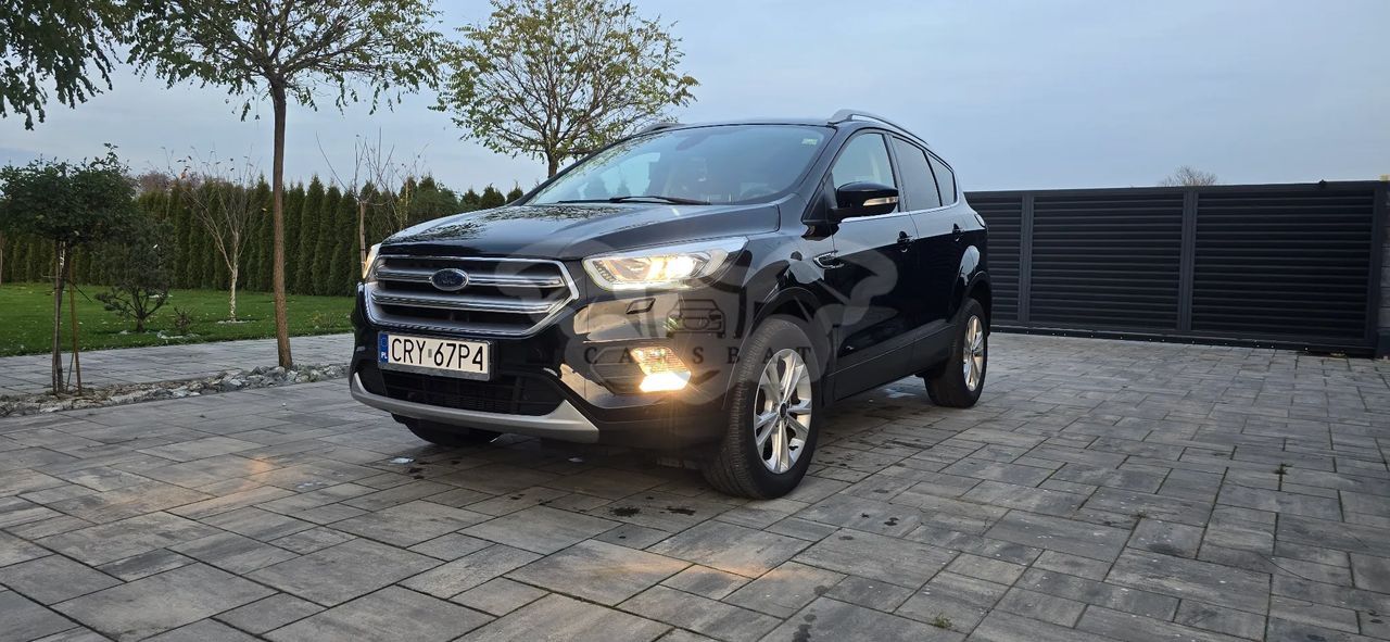 Ford Kuga II 1.5 EcoBoost 2x4 Business Edition 2017
