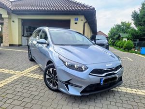Kia Ceed III 1.5 T-GDI Business Line DCT 2024