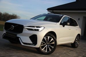 Volvo XC60 II B4 D AWD Plus Dark 2024