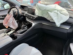Peugeot 3008 II 1.2 PureTech Allure Pack S&S EAT8 2019