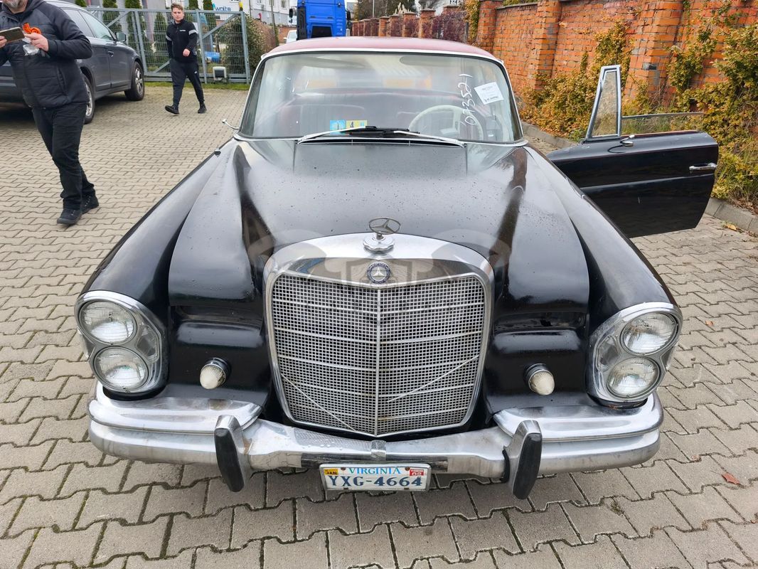 Mercedes-Benz S W108 1965