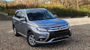 Mitsubishi Outlander III 2.0 4WD Plug-In Hybrid 2015